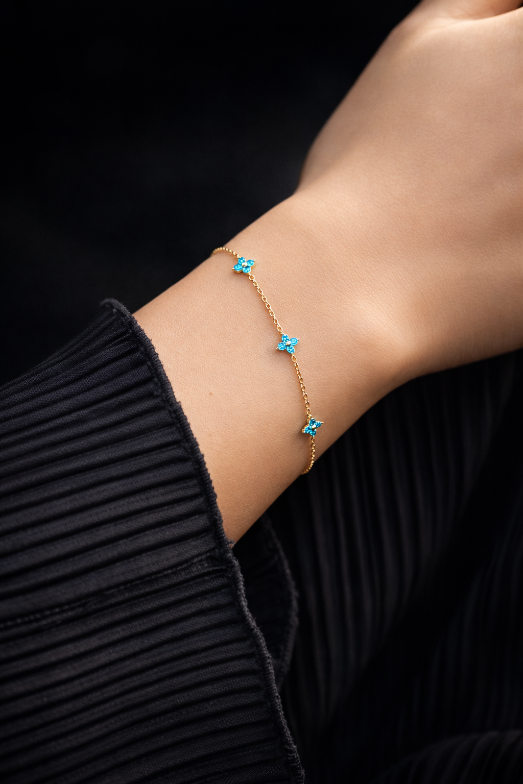Blue Flowers Armband